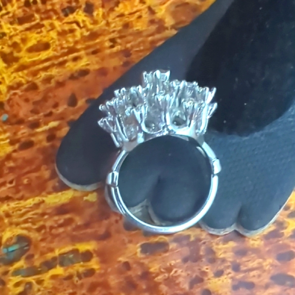 Vintage Austrian Crystal Snowflake Cluster Cocktail Ring | 18K HGE Electroplate - Picture 3 of 8